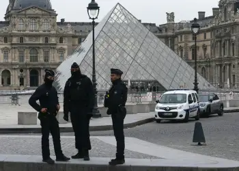 Grabitja në Luvër/ Ekipi që hetoi grabitjen e Kardashian në Paris po kërkon hajdutët