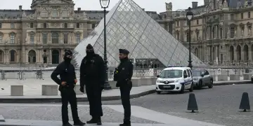 Grabitja në Luvër/ Ekipi që hetoi grabitjen e Kardashian në Paris po kërkon hajdutët