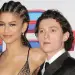 Tom Holland korrigjon gazetarin që e quajti Zendaya-n “të dashurën e tij”
