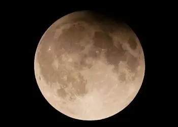 Gjithçka që duhet të dini rreth superhënës së nëntorit, më e ndritshmja e vitit