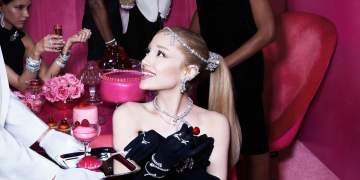 Party of Dreams, aty ku festat marrin formë kristali