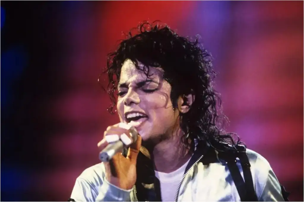 Traileri i Michael Jackson thyen rekorde të papara dhe ringjall legjendën e Mbretit të Popit