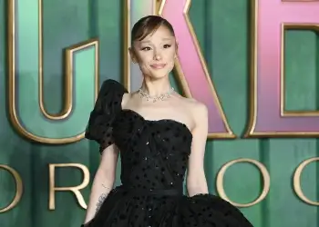 Pasuria neto e Ariana Grande në vitin 2025: Sa u pagua aktorja dhe ylli i popit për filmin Wicked?