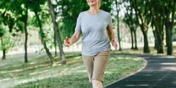 Jo vetëm numri i hapave, por mënyra si ecim: shëtitjet e gjata sjellin më shumë përfitime për zemrën