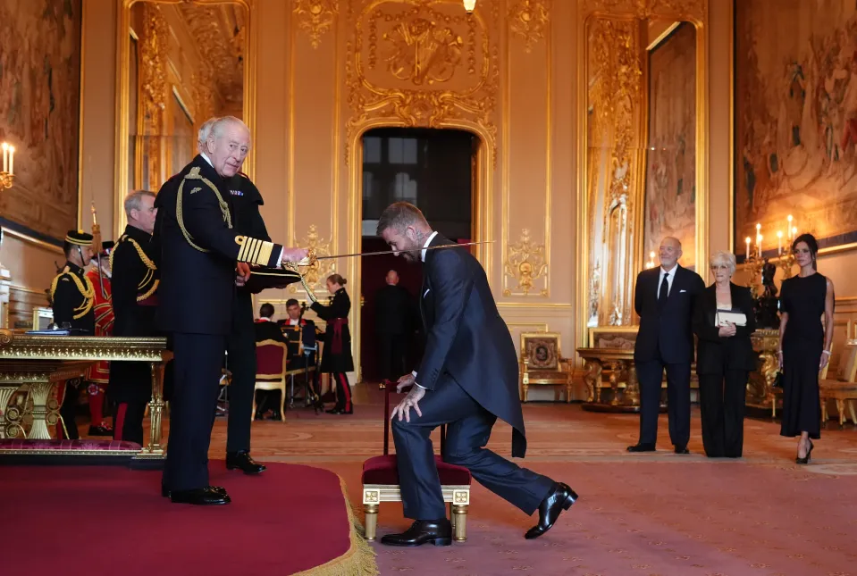 David Beckham zyrtarisht ‘Sir’, një moment historik për ikonën e futbollit