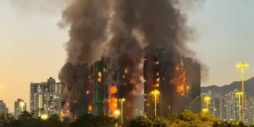 Zjarr masiv, 36 të vdekur në Hong Kong, 279 të zhdukur