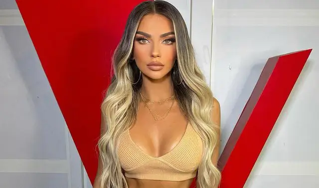 Beatrix Ramosaj “kapet mat” me partnerin e saj të ri në stadium!