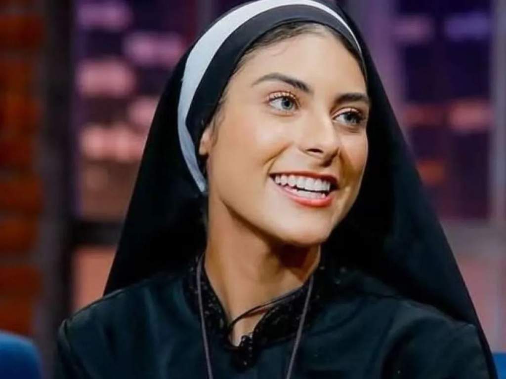 Kush është Kamila Rodrigues? Modelja që la karrierën e saj për t’u bërë murgeshë