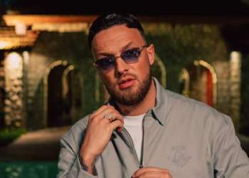 Atentat? Sulm me eksploziv në hyrje të banesës së reperit Azet në Gjermani