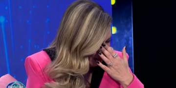 Leonora Jakupi shpërthen në lot gjatë ‘BBVK’: Historia ime është shumë e rëndë