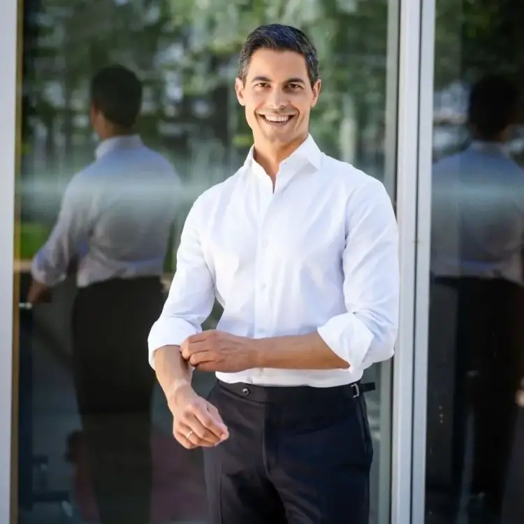 Rob Jetten, kryeministri i parë haptazi homoseksual në historinë e Holandës, fiton zgjedhjet