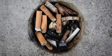 Ligj unik në botë: Maldivet i thonë “jo” duhanit për brezat e rinj