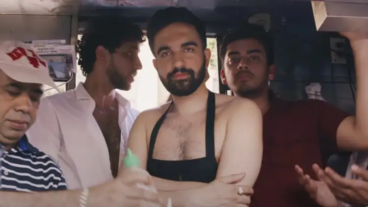 Nga mikrofoni në politikë: Historia e “Nani”, këngës që e bëri të njohur Zohran Mamdanin