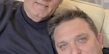 Mesazhi prekës nga Jul Deda në përvjetorin e humbjes së babait: Dy vjet pa ty, zemra ime…