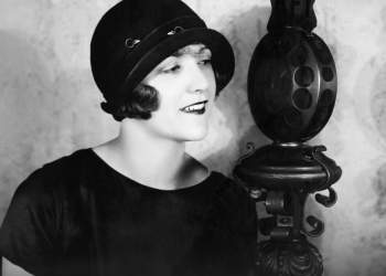 Studimi zbulon: Njerëzit që flasin me veten janë më të motivuar dhe të suksesshëm