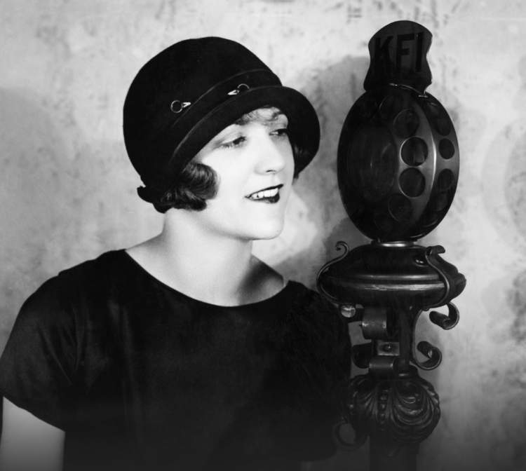 Studimi zbulon: Njerëzit që flasin me veten janë më të motivuar dhe të suksesshëm