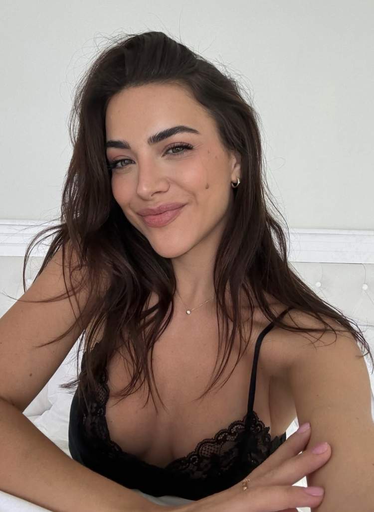 “Nuk është gjithmonë e lehtë”/ Sara Hoxha tregon si funksionon marrëveshja e prindërimit me Ledrin