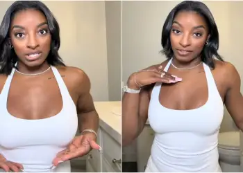Simone Biles përshkruan momentin e panikut që ndjeu pas zmadhimit të gjoksit