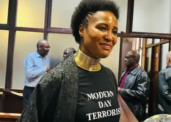 Vajza e ish-presidentit përballet me akuza për terrorizëm