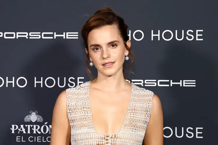Emma Watson pranon se ndjehet në siklet me një skenë të zhveshjes nga filmi i vitit 2012