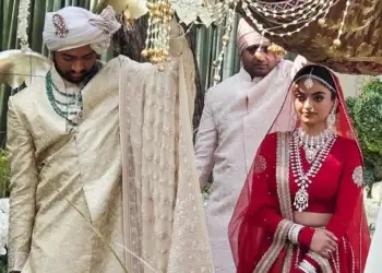 Dasma me 6.7 milionë njerëz në Indi/ Shfaqja e Lopez, torta e famshme 5 metra e lartë dhe të ftuarit e zgjedhur