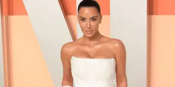 Kim Kardashian flet për diagnozën e aneurizmit në tru: Kam katër fëmijë që varen nga unë