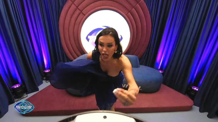 Probleme me diabetin, klipi ku Linda Rei shfaqet në gjendje të rënduar