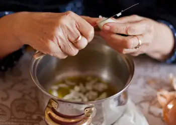 BBC i kushton artikull gjysheve shqiptare: Shpëtuan kuzhinën shqiptare