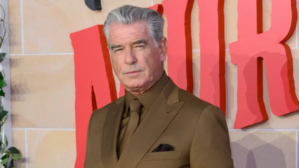 Tragjeditë e Pierce Brosnan/ Së pari i vdiq gruaja, pastaj vajza, tani po përpiqet të pajtohet me djalin