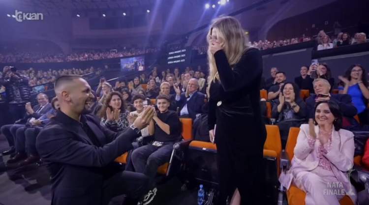 Video/ Ndodh propozimi për martesë në ‘Kënga Magjike’: Të dua në jetë të jetëve