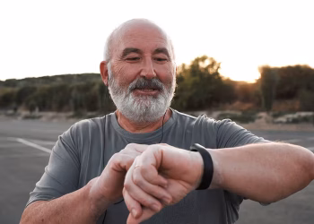 Studim: Burrat duhet të bëjnë dyfish më shumë ushtrime se gratë për të mbrojtur zemrën