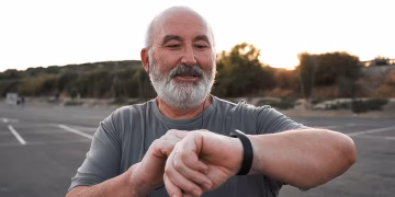 Studim: Burrat duhet të bëjnë dyfish më shumë ushtrime se gratë për të mbrojtur zemrën