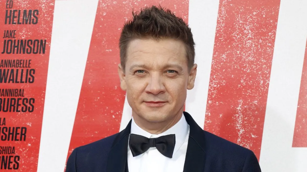 “Do të thërras Imigracionin”/ Regjisorja kineze pretendon se Jeremy Renner e shantazhoi
