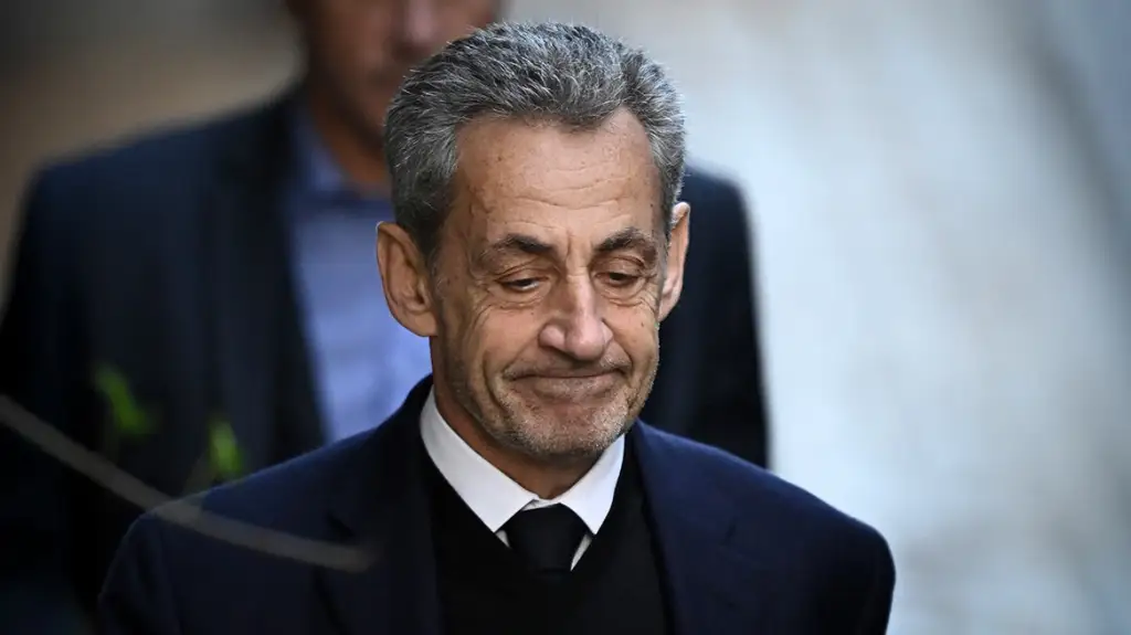 Sarkozi merr mijëra letra mbështetjeje në burg: Fundi i historisë nuk është shkruar ende