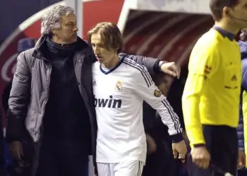 Luka Modric: Mourinho e bëri Cristiano Ronaldon të qante në dhomën e zhveshjes
