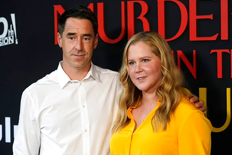 Amy Schumer konfirmon ndarjen nga bashkëshorti Chris Fischer: Çfarë çoi në divorcin e tyre?