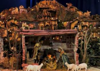 Kisha Katolike e Shqipërisë uron besimtarët për festën e Krishtlindjes