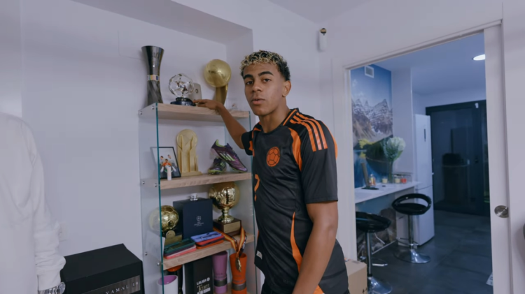 Lamine Yamal bëhet YouTuber! Turi i apartamentit të tij me fanellën e Luis Diaz dhe basti për 10 milionë abonentë