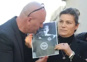 Vdekja e adoleshentit në Durrës, reagon nëna e Martin Canit: Mos na i merrni fëmijët!