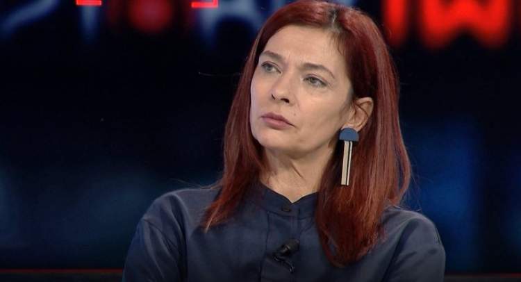 “Gjysma ime…”/ Fjalët prekëse të Ema Andreas për ndarjen nga jeta të vëllait të saj