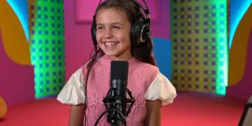 Sukses shqiptar në Itali/ Emma Dakoli, 9 vjeç, fiton Zecchino d’Oro: Ëndrra ime është kënga dhe fuqia e ujit