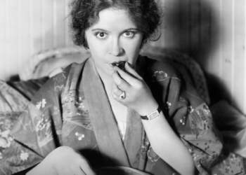 Po, është e vërtetë: Të hash çokollatë i forcon funksionet e trurit