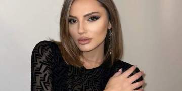 Anna Lika kujton nënën e ndjerë: Nuk do mësohem me mungesën tënde