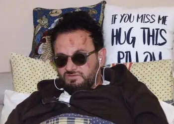 “Kush je ti që do të…”/ Gazetari Tozaj rrëfen dhunën barbare: Më thirrën për sqarim dhe më lanë për të vdekur