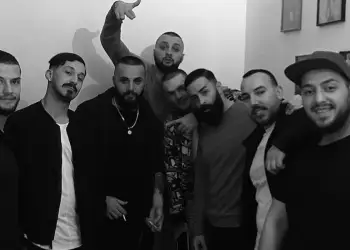 Rikthehen Babastars! “High 10” ndez skenën muzikore