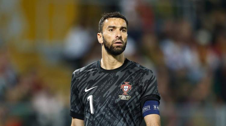 Rui Patricio i thotë lamtumirë futbollit pas një karriere të jashtëzakonshme