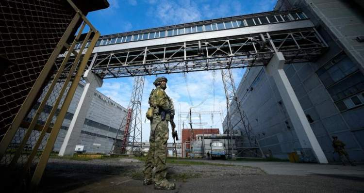 Bombardim rus në Zaporizhia, 26 të plagosur dhe dhjetëra apartamente të shkatërruara