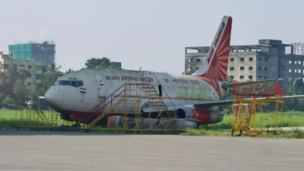 Avioni i harruar i Air India gjendet pas 13 vitesh, linja ajrore gjobitet për parkim