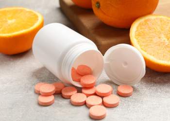 Kujdes me vitaminën C: Gabimet që mund të ndodhin kur e marrim gjatë gripit
