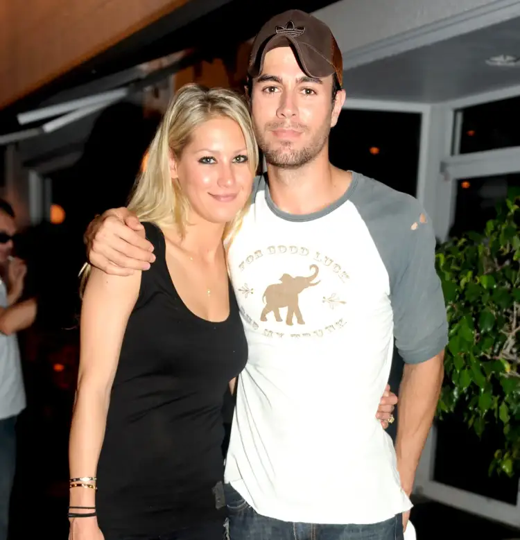 Enrique Iglesias dhe Anna Kournikova ndajnë për herë të parë portretin e bebushit të tyre